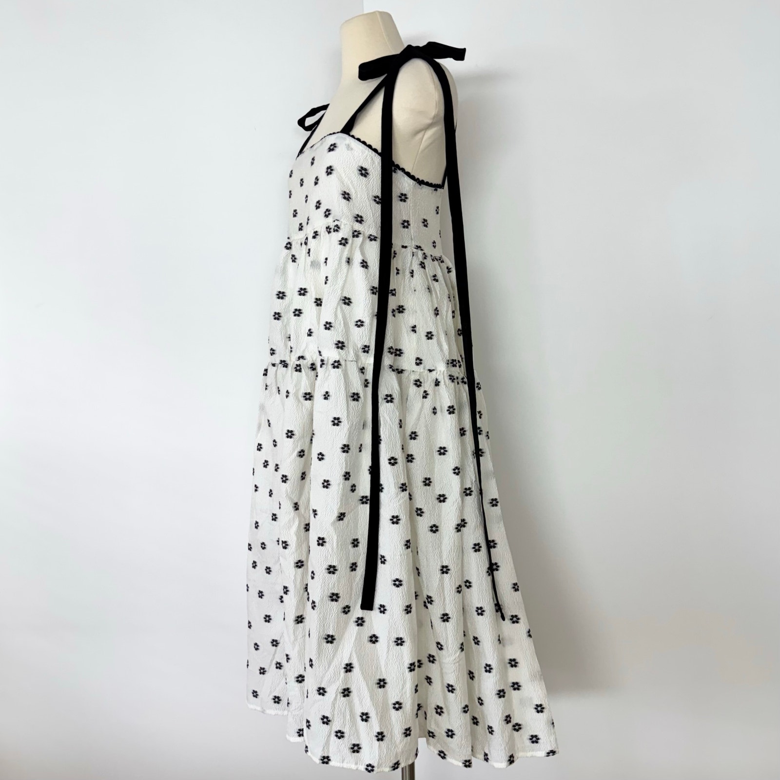 Sister Jane Lucia Jacquard Floral Midi Dress Textured Flowers Empire Waist M Nwt — image 4 of 8